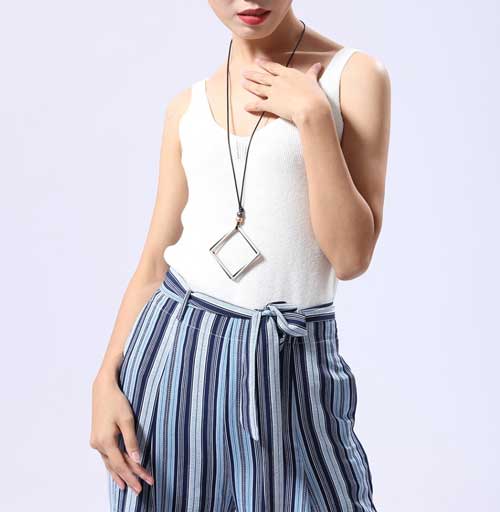 woman-dress-white-tshire-wearing-Mayfair-Chic-Trio-Square-Necklace